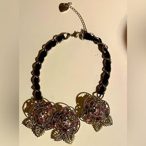 Betsey Johnson statement necklace